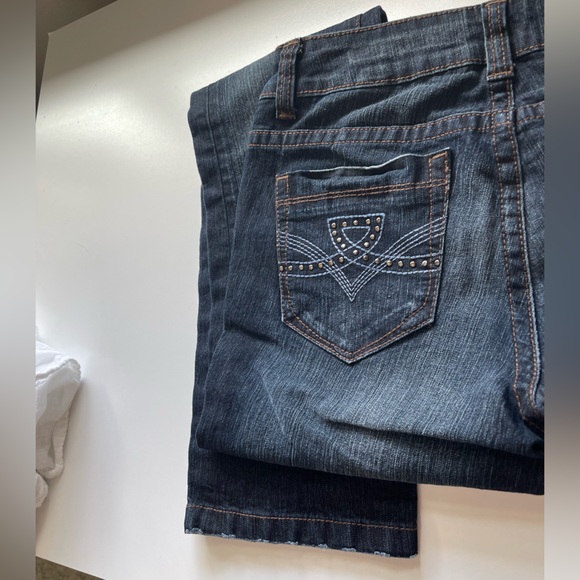 DKNY Dark Wash Jeans - Size 4 - Picture 4 of 13